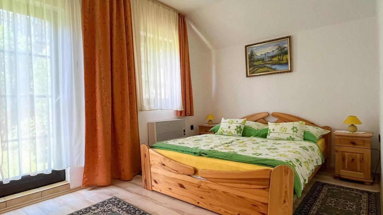 Magyar Apartmanhazak I-Iii. Zalakaros Exterior foto