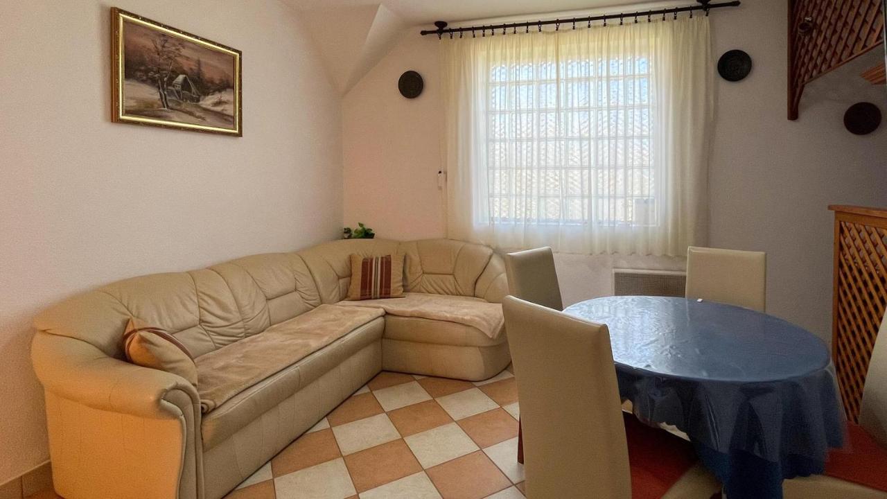 Magyar Apartmanhazak I-Iii. Zalakaros Exterior foto